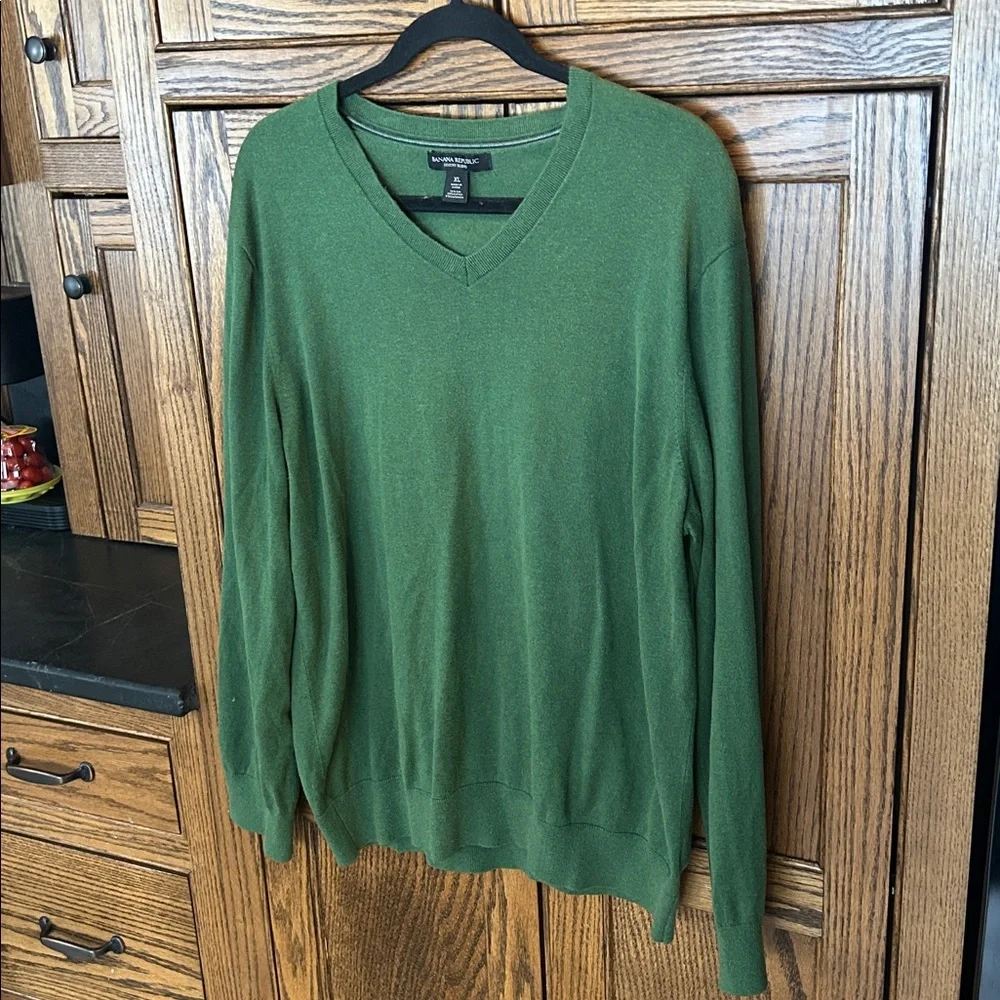 Banana Republic Luxury Blend‎ Silk Cashmere Sweater V-Neck Green Men’s XL